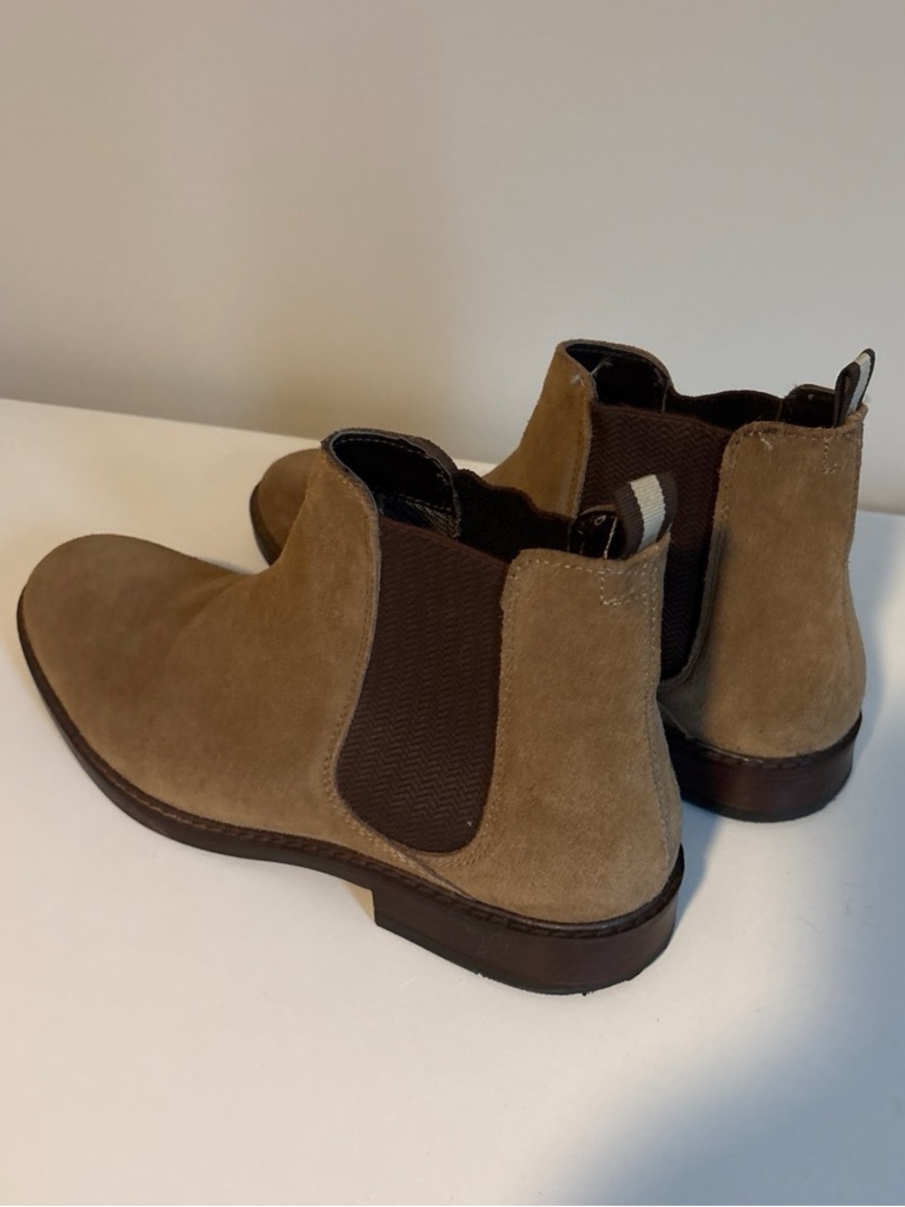 Crown Vintage Suede Chukka Boots in Tan and Dark Brown